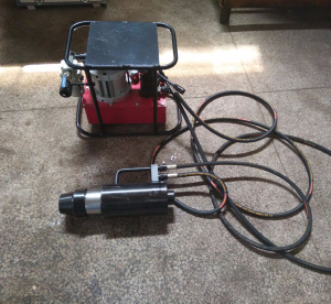 风动液压泵张拉机具（退锚器）6
